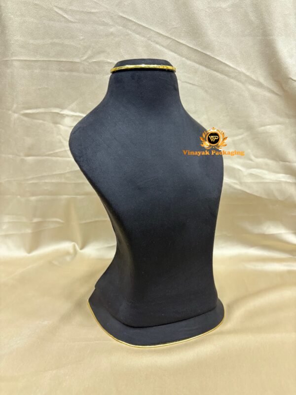 Nacklace display per inch rate