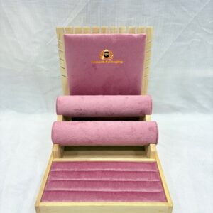 Jawelery displays