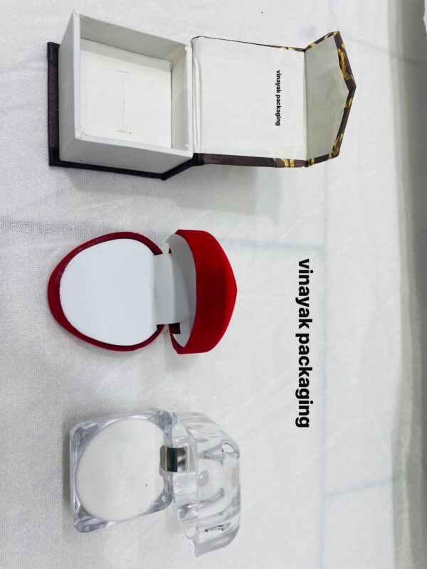 Ring box
