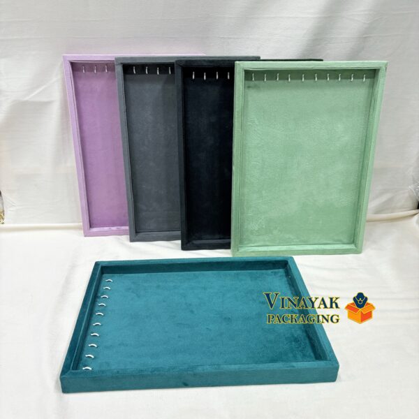 Chain tray